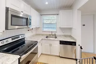 1630 Embassy Dr, West Palm Beach, FL 33401 - Photo 1