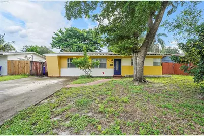 2201 N 56th Ter, Hollywood, FL 33021 - Photo 1