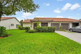 7142 Brookwood Unit, Tamarac, FL 33321 - Photo 1