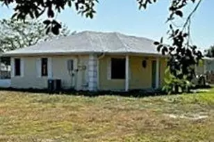 5806 US Hwy 441, Okeechobee, FL 34974 - Photo 1