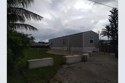 2725 SE Carroll Street, Stuart, FL 34997 - Photo 1