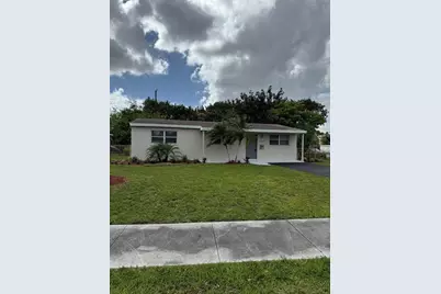 1230 N 70th Way, Hollywood, FL 33024 - Photo 1