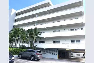 3212 NE 12th St, Unit #203, Pompano Beach, FL 33062 - Photo 1