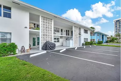 3208  Colony Club Rd, Pompano Beach, FL 33062 - Photo 1