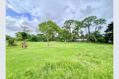 5220 SE Jack Ave, Stuart, FL 34997 - Photo 1