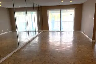 120 Cypress Club Dr, Pompano Beach, FL 33060 - Photo 1