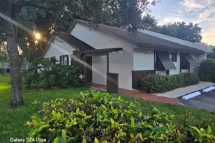 1581 NW 98th Terrace, Pembroke Pines, FL 33024 - Photo 1