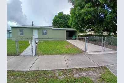 18020 NW 5th Avenue, Miami, FL 33169 - Photo 1