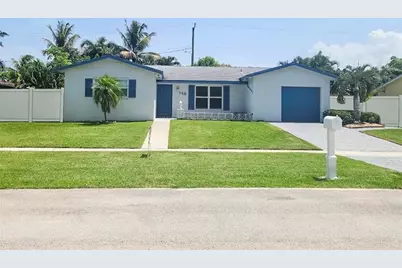 110  Seminole Lane, Boca Raton, FL 33487 - Photo 1