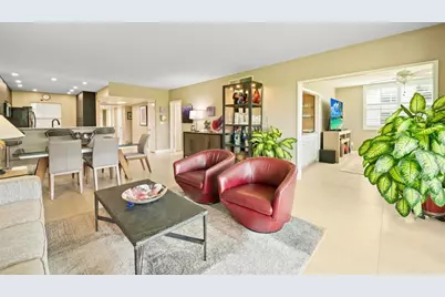 555 Oaks Lane #112, Pompano Beach, FL 33069 - Photo 1