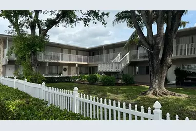 344 SE 11th Ave, Unit #15, Pompano Beach, FL 33060 - Photo 1