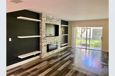 636 NW 13th St, Unit #17, Boca Raton, FL 33486 - Photo 1