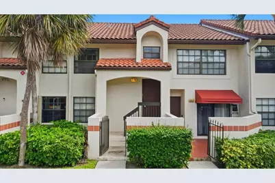 208 Lincoln Court #208, Deerfield Beach, FL 33442 - Photo 1
