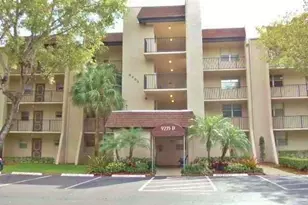 9235 Lagoon Pl, Davie, FL 33324 - Photo 1