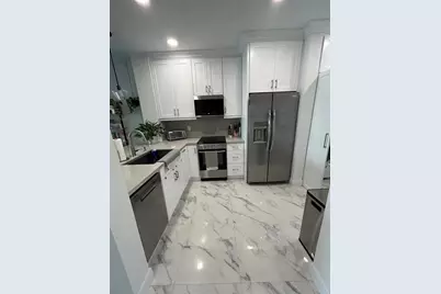 711 SW 122nd Ave, Pembroke Pines, FL 33025 - Photo 1