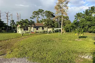 5211 Pine Grove Dr, West Palm Beach, FL 33417 - Photo 1