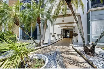 3040 NE 16th Ave, Unit #307, Oakland Park, FL 33334 - Photo 1