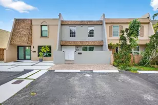 7506 NW 75th St, Tamarac, FL 33321 - Photo 1