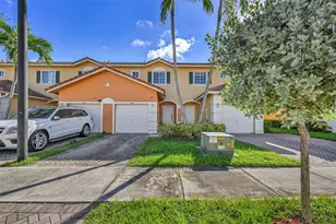 560 Princess Dr, Margate, FL 33068 - Photo 1