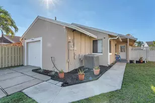 1160 SW 110th Ave, Pembroke Pines, FL 33025 - Photo 1