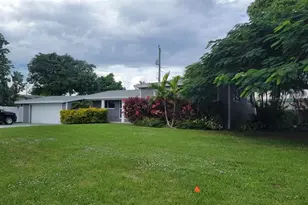 1421 SE 10th St, Deerfield Beach, FL 33441 - Photo 1