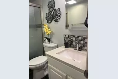 565  Oaks Ln, Unit #103, Pompano Beach, FL 33069 - Photo 26