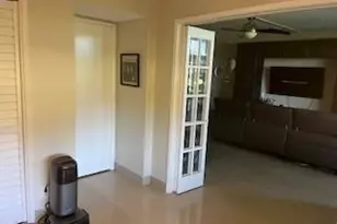 565 Oaks Ln, Pompano Beach, FL 33069 - Photo 40