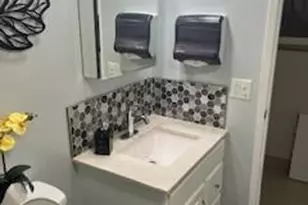 565 Oaks Ln, Pompano Beach, FL 33069 - Photo 24