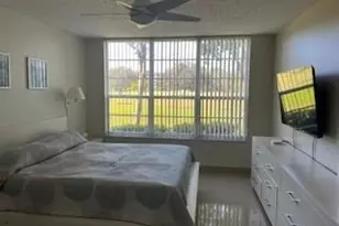 565 Oaks Ln, Pompano Beach, FL 33069 - Photo 32