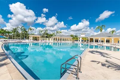 374 NE 26th Ave, Unit #102, Homestead, FL 33033 - Photo 1