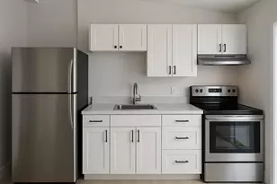 320 NE 13th Ave, Boynton Beach, FL 33435 - Photo 1