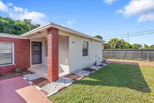 1646 NE 150th St, Miami, FL 33181 - Photo 1