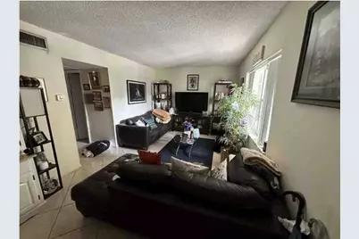 415 NE 2nd St, Unit #111, Hallandale Beach, FL 33009 - Photo 1