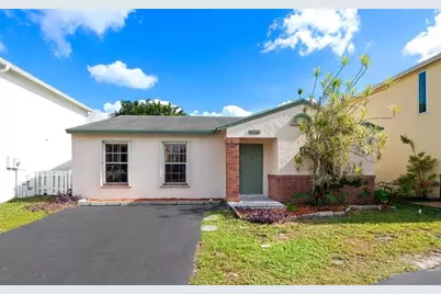 14106  Langley Pl, Davie, FL 33325 - Photo 1