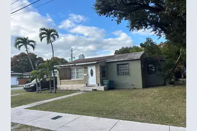 1001 NE 33rd St, Oakland Park, FL 33334 - Photo 1