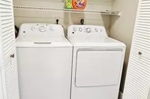 7904 Sonoma Springs Cir, Lake Worth, FL 33463 - Photo 20