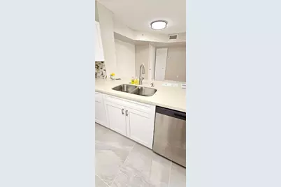 7904  Sonoma Springs Cir, Unit #206, Lake Worth, FL 33463 - Photo 6