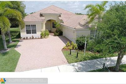 10613 NW 62nd Ct - Photo 1