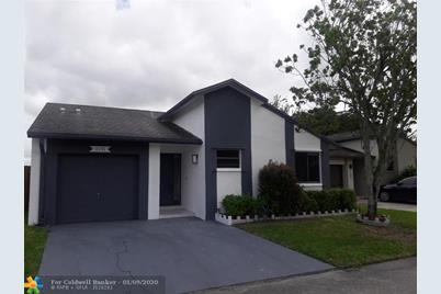 1131 SW 109th Ave - Photo 1