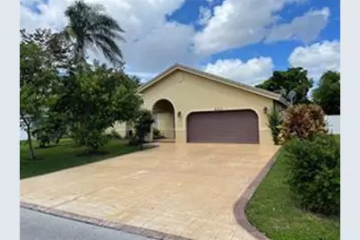 6401  Sedgewyck Cir, Fort Lauderdale, FL 33331 - Photo 1