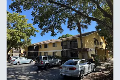 3059 N Oakland Forest Dr, Unit #102, Oakland Park, FL 33309 - Photo 1