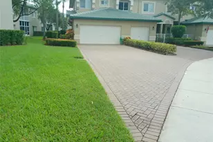 7952 Exeter Cir Unit, Tamarac, FL 33321 - Photo 1