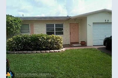 6980 NW 11th Ct - Photo 1