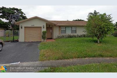 5139 NW 32nd Ct - Photo 1