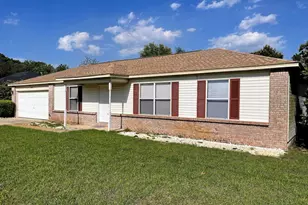 1888 Bayou Dr, Navarre, FL 32566 - Photo 2