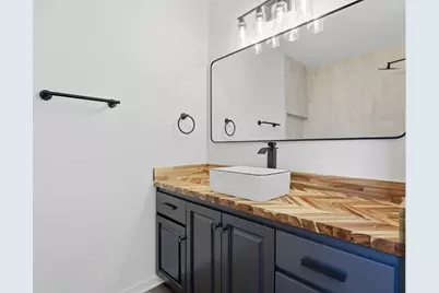 811 Boulevard De L'orleans, Mary Esther, FL 32569 - Photo 8