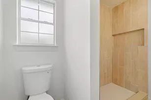 811 Boulevard De L'Orleans, Mary Esther, FL 32569 - Photo 24