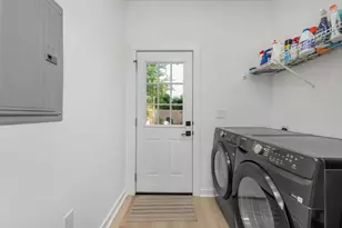 208 E Yonge Street E, Pensacola, FL 32503 - Photo 22