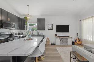 208 E Yonge Street E, Pensacola, FL 32503 - Photo 8