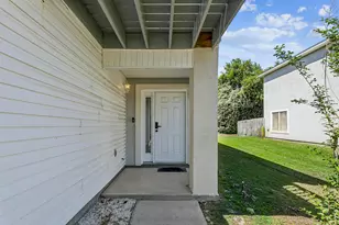 6918 Sea Turtle Cir, Navarre, FL 32566 - Photo 2